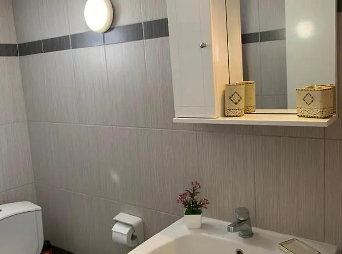 Rona Vista Suites Amazing Seaview 3 *