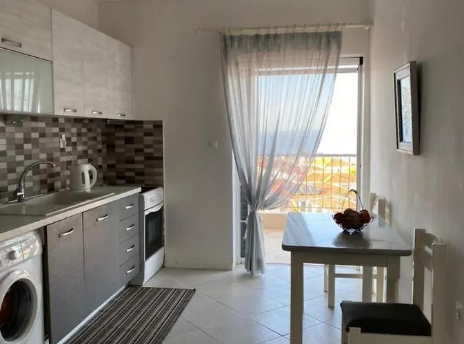 Rona Vista Suites Amazing Seaview 3 *